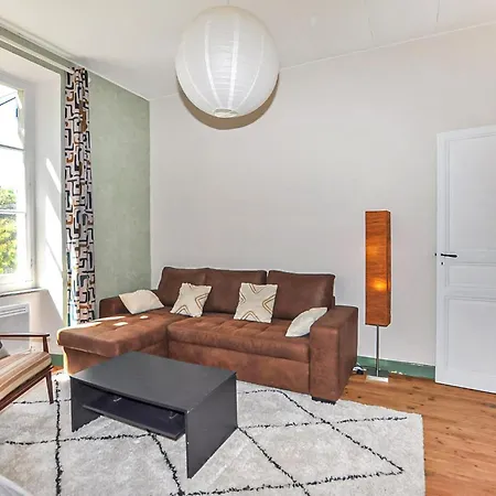 1 Bedroom Beautiful In *
