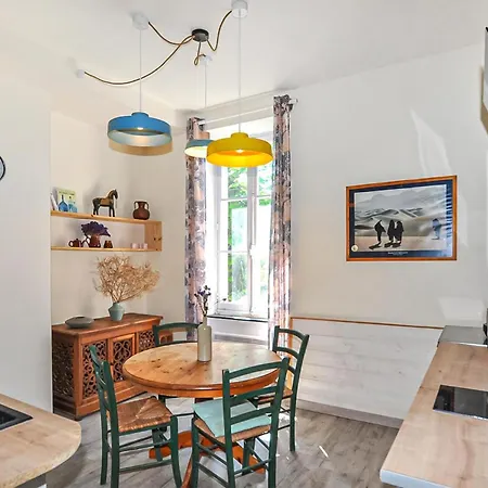 1 Bedroom Beautiful In *
