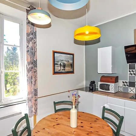 Дом отдыха 1 Bedroom Beautiful In *
