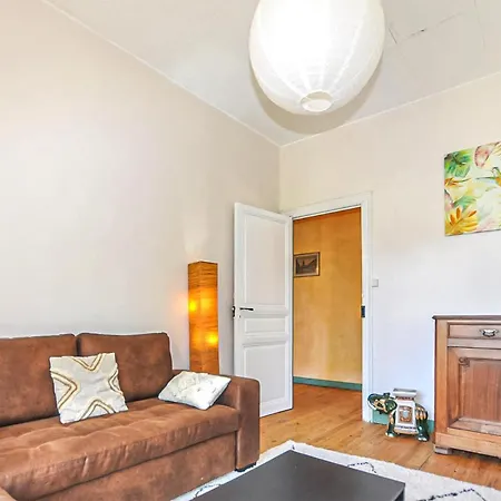 Дом отдыха 1 Bedroom Beautiful In